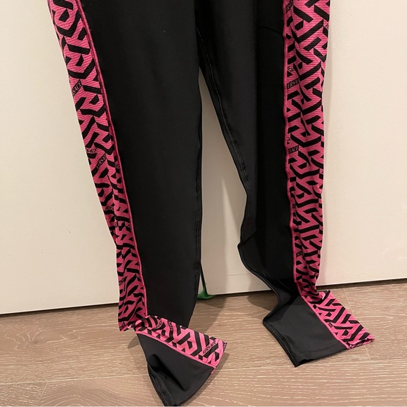 Versace gym workout pants size 2 - Picture 8 of 8